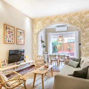 https://eixample-5.topbarcelonahotels.com